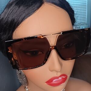 Vintage Oversized Square Sunglasses. (Brown & Leopard)